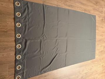 Grijze verduisterende gordijnen met ringen 280 b x 230 h beschikbaar voor biedingen