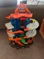 Dino garage hotwheels, Ophalen of Verzenden, Zo goed als nieuw, Handmatig, Hot Wheels