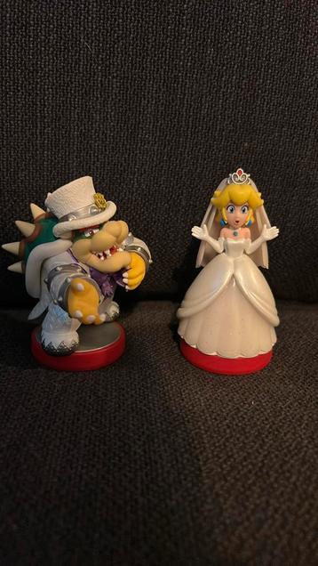 Wedding Peach & Bowser Amibo! beschikbaar voor biedingen