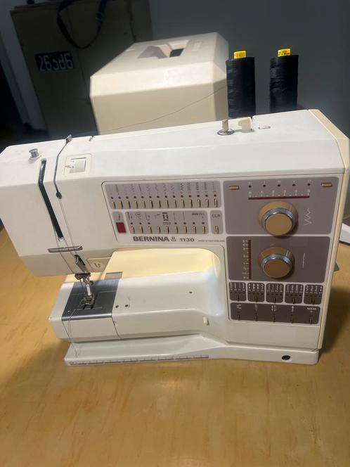 Bernina 1130 Naaimachine -  Topmodel, Hobby en Vrije tijd, Naaimachines en Toebehoren, Zo goed als nieuw, Naaimachine, Bernina