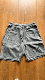 Calvin Klein shorts maat S, Kleding | Heren, Broeken en Pantalons, Maat 46 (S) of kleiner, Gedragen, Grijs, Ophalen of Verzenden