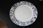 Plat bord met blauwe bloemen, Huis en Inrichting, Keuken | Servies, Ophalen of Verzenden, Zo goed als nieuw, Overige stijlen, Bord(en)