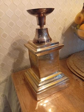 Vintage Metalen Kandelaar zilverkleurig zwaar beschikbaar voor biedingen