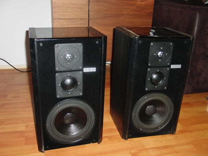 Magnat MSP 100 – Vintage High-End Duitse luidsprekers, Audio, Tv en Foto, Luidsprekers, Gebruikt, Front, Rear of Stereo speakers