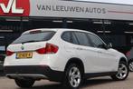 BMW X1 sDrive18d | Zo Mee | Read Text | Apk 02-05-2026 |, Auto's, Euro 5, Zwart, 1445 kg, Wit