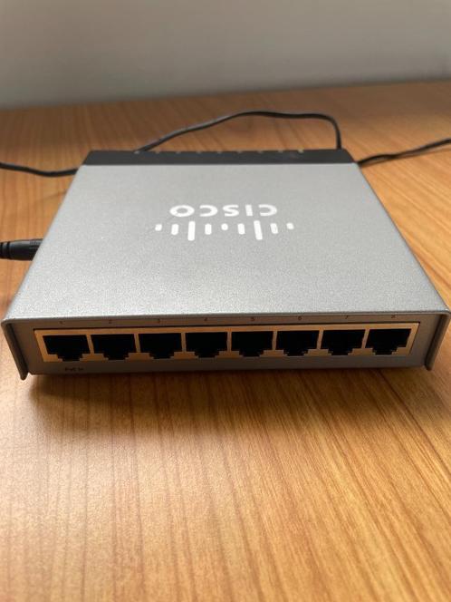 Cisco SG 200-08 8 port gigabit smart switch, Computers en Software, Netwerk switches, Gebruikt, Ophalen