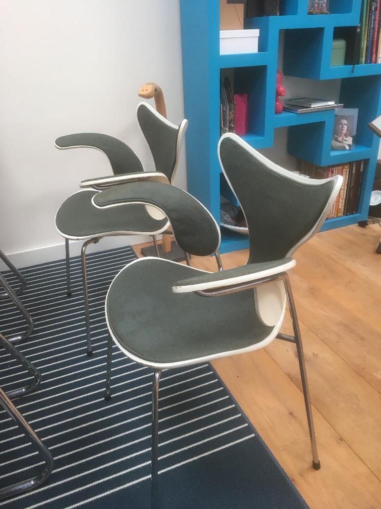 Fritz Hansen | Arne Jacobsen Lily chair 3208 uit 1972, Ophalen, Gebruikt, Twee, Danish Design