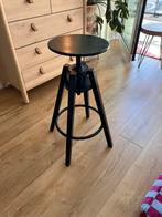 Zwarte kruk IKEA DALFRED, Ophalen, 60 tot 90 cm, Zo goed als nieuw, 1 kruk
