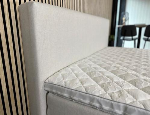 BOXSPRING 180 x 210 BEIGE POCKETVERING BOXSPRING 180 200, Huis en Inrichting, Slaapkamer | Boxsprings, Zo goed als nieuw, 180 cm