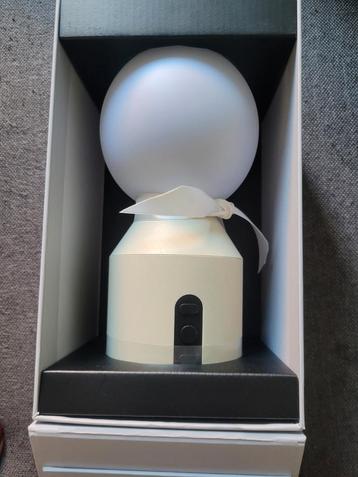 Studio unhyde Ollie Lamp beschikbaar voor biedingen