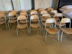 schoolstoeltjes opruiming 1 euro per stuk, Ophalen, Beatrixstraat 65C Beneden Leeuwen, Bruin, Vijf, Zes of meer stoelen