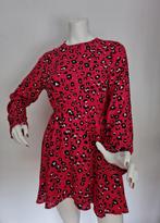 "MAISON RUNWAY" Rode jurk met print. Mt. S. Als nieuw!, Maat 38/40 (M), MAISON RUNWAY, Ophalen of Verzenden, Zo goed als nieuw