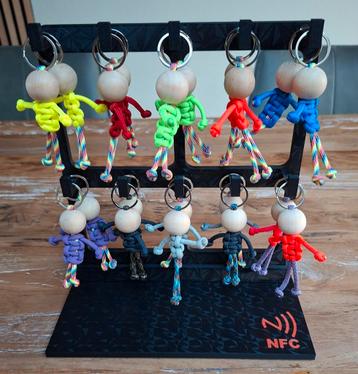 Handgemaakte Sleutelhangers & Gelukspoppetjes voor goed doel beschikbaar voor biedingen