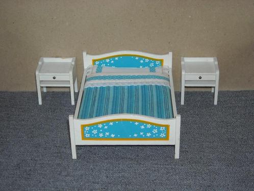 Lundby bed en 2  nachttafeltjes, Verzamelen, Poppenhuizen en Toebehoren, Gebruikt, Poppenhuis, Ophalen of Verzenden