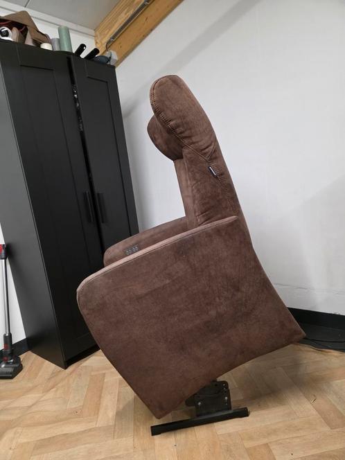 Prominent sta op stoel relax alle opties bruin groot XL, Huis en Inrichting, Fauteuils, Zo goed als nieuw, Ophalen of Verzenden
