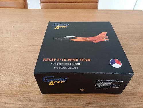 F-16 Orange Lion Klu demo team Gemini Aces 1:72, Hobby en Vrije tijd, Modelbouw | Vliegtuigen en Helikopters, Zo goed als nieuw