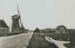 Zuid - Beijerland Molendijk molen 1960 VW kever, Ophalen of Verzenden, 1960 tot 1980, Gelopen, Zuid-Holland