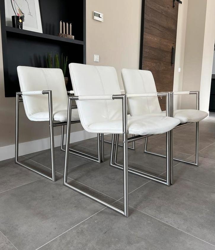 Vier wit leder Henders & Hazel “the Frame” design stoelen., Huis en Inrichting, Stoelen, Zo goed als nieuw, Vier, Leer, Metaal