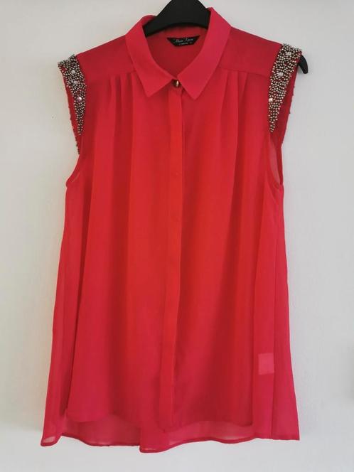 Blouse met strassteentjes en kraaltjes mt. M, Kleding | Dames, Blouses en Tunieken, Zo goed als nieuw, Maat 38/40 (M), Rood, Verzenden