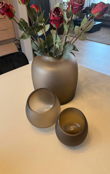 Vase the world mooie taupe kleur windlichten beschikbaar voor biedingen
