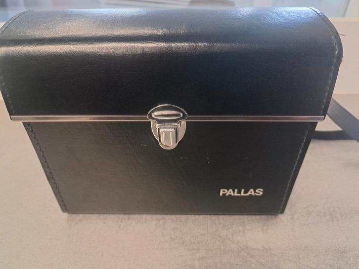 Verrekijker Pallas 8x40 BaK-4, Audio, Tv en Foto, Optische apparatuur | Verrekijkers, Zo goed als nieuw, Porro (met knik), 8 tot 12x