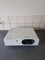 Panasonic PT-FX400 beamer projector, Audio, Tv en Foto, Beamers, Gebruikt, Ophalen of Verzenden