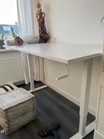 Zit/Sta bureau (IKEA Trotten), Huis en Inrichting, Bureaus, In hoogte verstelbaar, Zo goed als nieuw, Ophalen, Bureau
