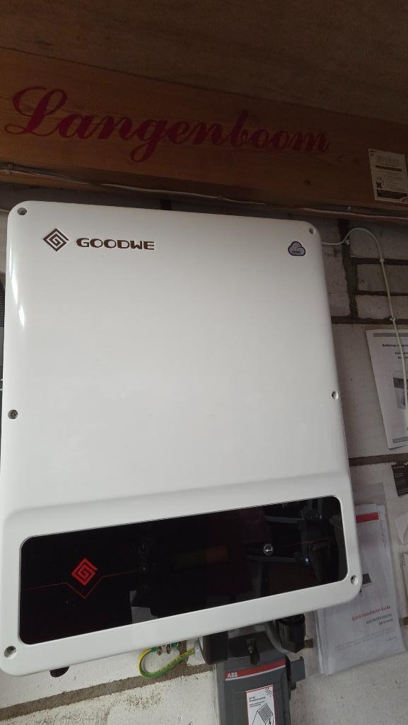 GoodWe omvormer GW6K-DT  en een  SMA Sunny boy omvormer, Doe-het-zelf en Verbouw, Zonnepanelen en Toebehoren, Gebruikt, Overige typen