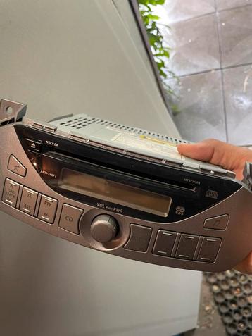 Suzuki NSCR‑04 OEM autoradio (39101M68K00) – AM/FM/CD/MP3 beschikbaar voor biedingen