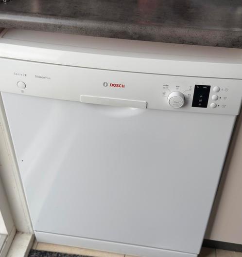 Bosch Vaatwasser Serie 2 Silence Plus, Witgoed en Apparatuur, Vaatwasmachines, Zo goed als nieuw, Vrijstaand, Minder dan 85 cm