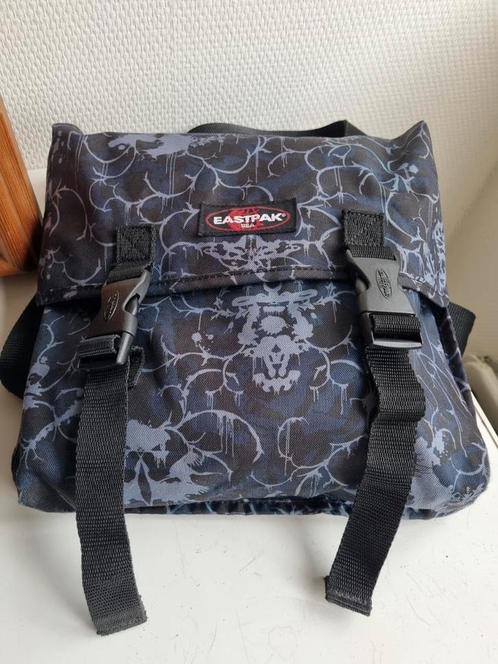 Eastpack schoudertas blauw/grijs/zwart, Sieraden, Tassen en Uiterlijk, Tassen | Schoudertassen, Zo goed als nieuw, Overige merken