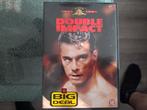 Double impact (dvdl, Cd's en Dvd's, Vanaf 16 jaar, Ophalen of Verzenden, 1980 tot heden, Zo goed als nieuw