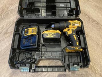 DeWalt Schroefboormachine DCD777 incl. accu, lader en Tstak beschikbaar voor biedingen