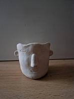 Bloempot gezicht hoofd beige, Tuin en Terras, Bloempotten, Rond, Ophalen of Verzenden, Zo goed als nieuw, Aardewerk