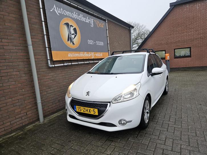 Peugeot 208 1.6 e-HDi Active (bj 2012), Auto's, Peugeot, Particulier, Te koop, ABS, Airbags, Airconditioning, Alarm, Bluetooth