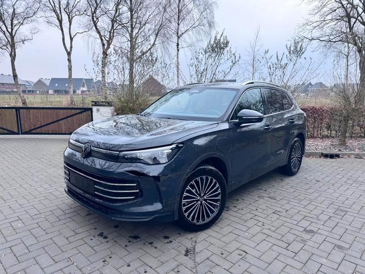 Volkswagen Tiguan 1.5 TSI eHybride Camera Trekhaak 2025 BTW, Auto diversen, Schadeauto's, Volkswagen, Automaat, Hybride Elektrisch/Benzine