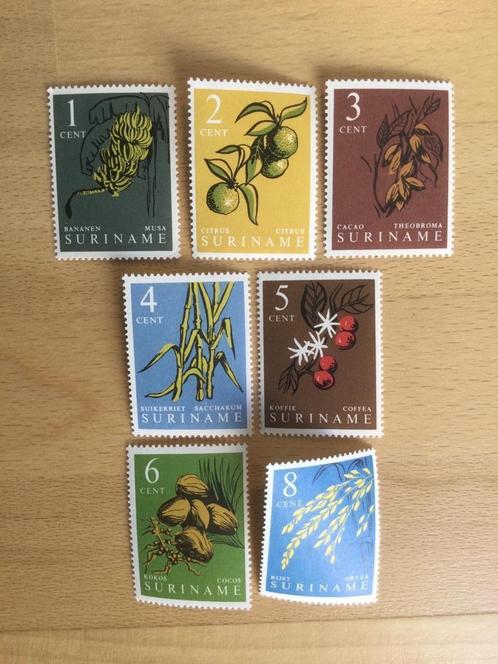 Suriname 1961 vruchten en gewassen, Postzegels en Munten, Postzegels | Suriname, Postfris, Ophalen of Verzenden