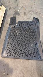 Originele Mercedes B klasse rubber matten, Ophalen, Zo goed als nieuw