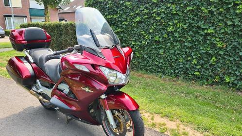 Prima Pan European ST1300, Motoren, Motoren | Honda, Particulier, Toermotor, meer dan 35 kW, 4 cilinders, Motorrijbewijs A, ABS