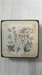 Onderzetters. Wilde bloemen, Ophalen, Nieuw, Glas of Kopje