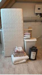 Peuterbed textiel pakket: matras, dekbedden, overtrekken, Ophalen, Gebruikt, Overige kleuren, Meisje
