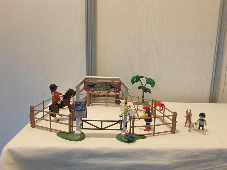 playmobil 4185 paarden training compleet., Kinderen en Baby's, Speelgoed | Playmobil, Zo goed als nieuw, Complete set, Ophalen of Verzenden