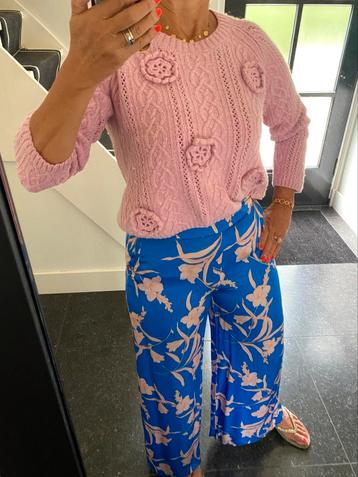 Julia June, Belgisch Label, mooie aparte broek in maat S/M beschikbaar voor biedingen