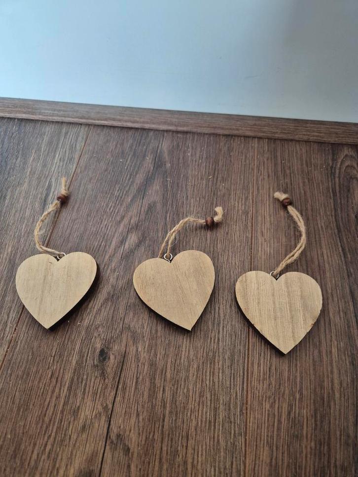 Houten hartjes decoratie (3 stuks), Antiek en Kunst, Antiek | Woonaccessoires, Ophalen of Verzenden