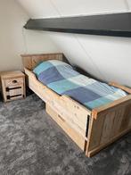 Eenpersoons stijgerhouten jongens bed., Huis en Inrichting, Slaapkamer | Bedden, Ophalen, 90 cm, Eenpersoons, Zo goed als nieuw