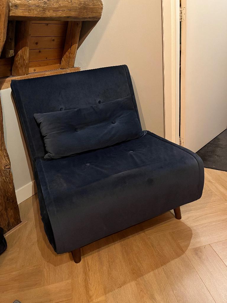 Slaapfauteuil (slaapbank) 2 stuks, Ophalen, Boutique, Scandinavisch,, 75 tot 100 cm, Zo goed als nieuw