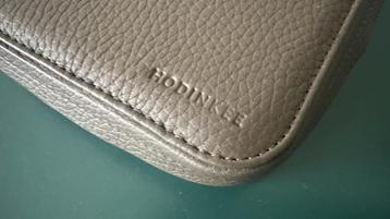 HODINKEE watch case beschikbaar voor biedingen