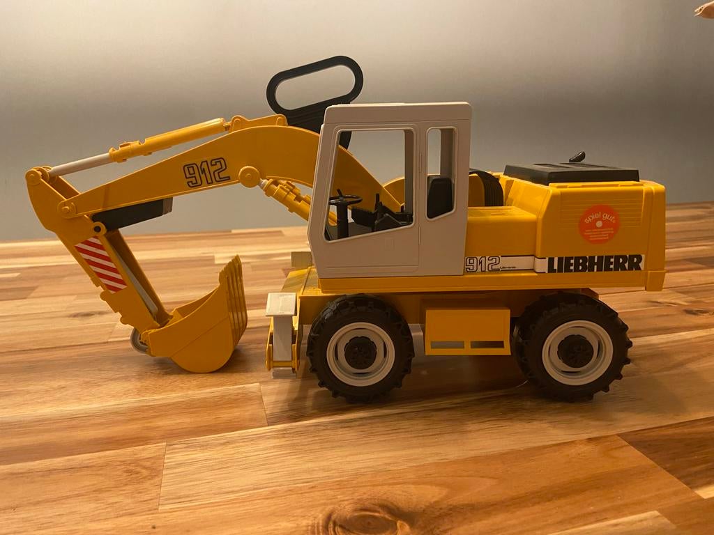 Liebherr 912 Graafmachine - Klassieker!, Ophalen, Zo goed als nieuw, Jongen of Meisje