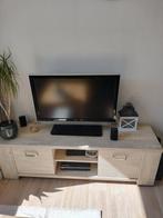 Tv Kast, Ophalen