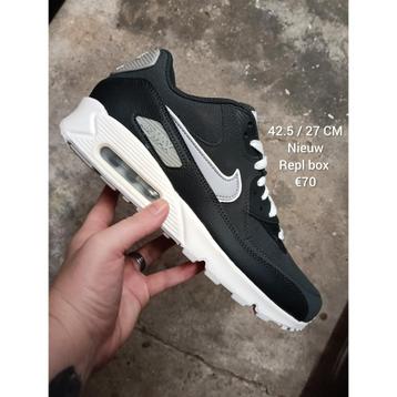 Nike Air Max 90 EU 42.5 & 43 beschikbaar voor biedingen